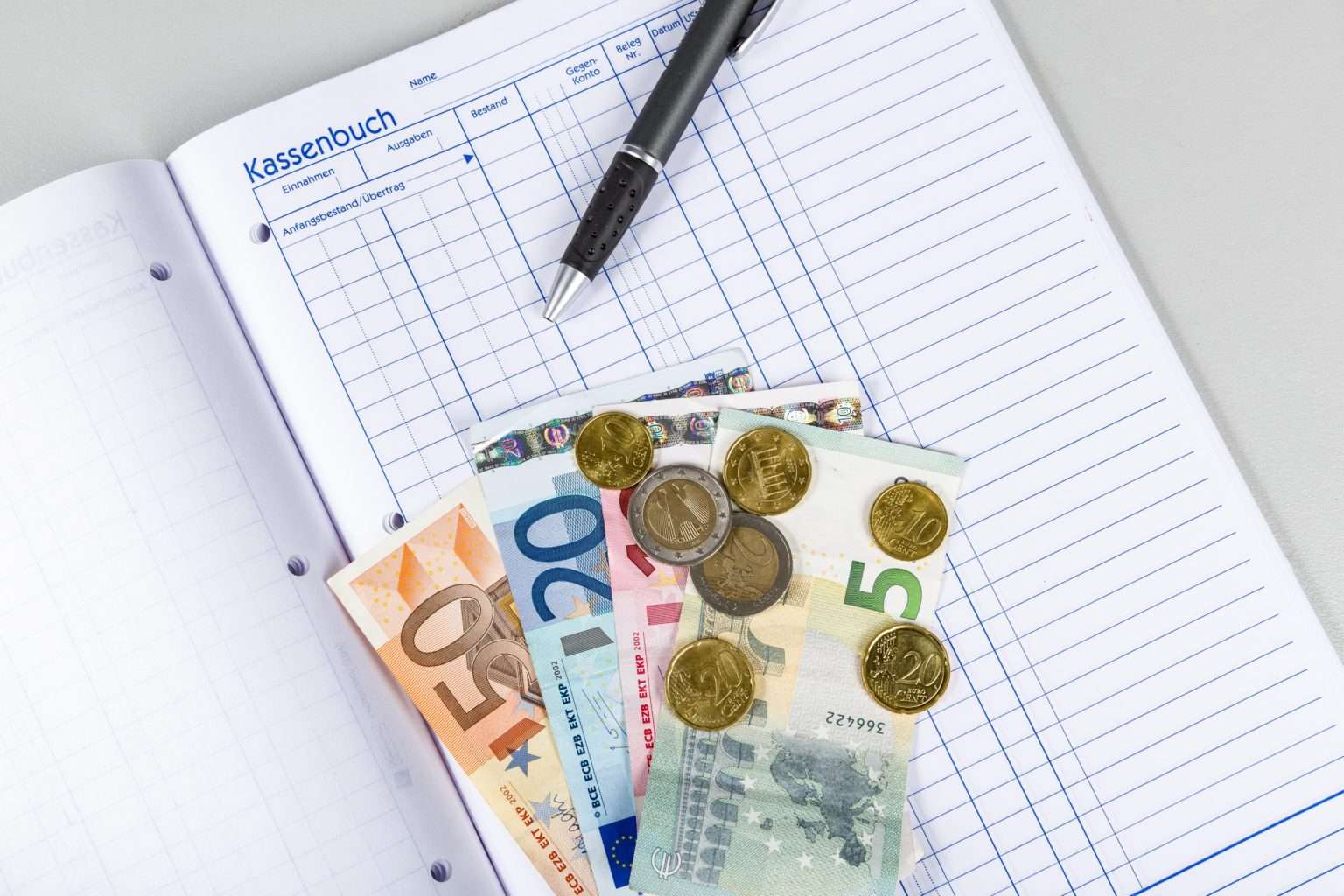 Digitales Kassenbuch: Automatisch mit der richtigen Kasse führen